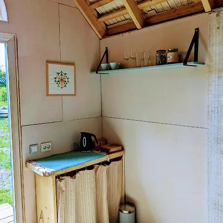 Muhusi Linnumaja Bed & Breakfast 4*